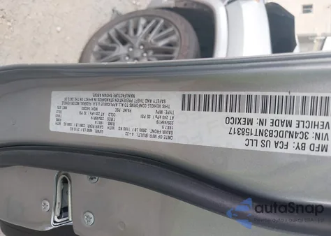 2022 Jeep Compass High Altitude 4X4 z USA, uszkodzony, nr VIN 3C4NJDCB3NT158317